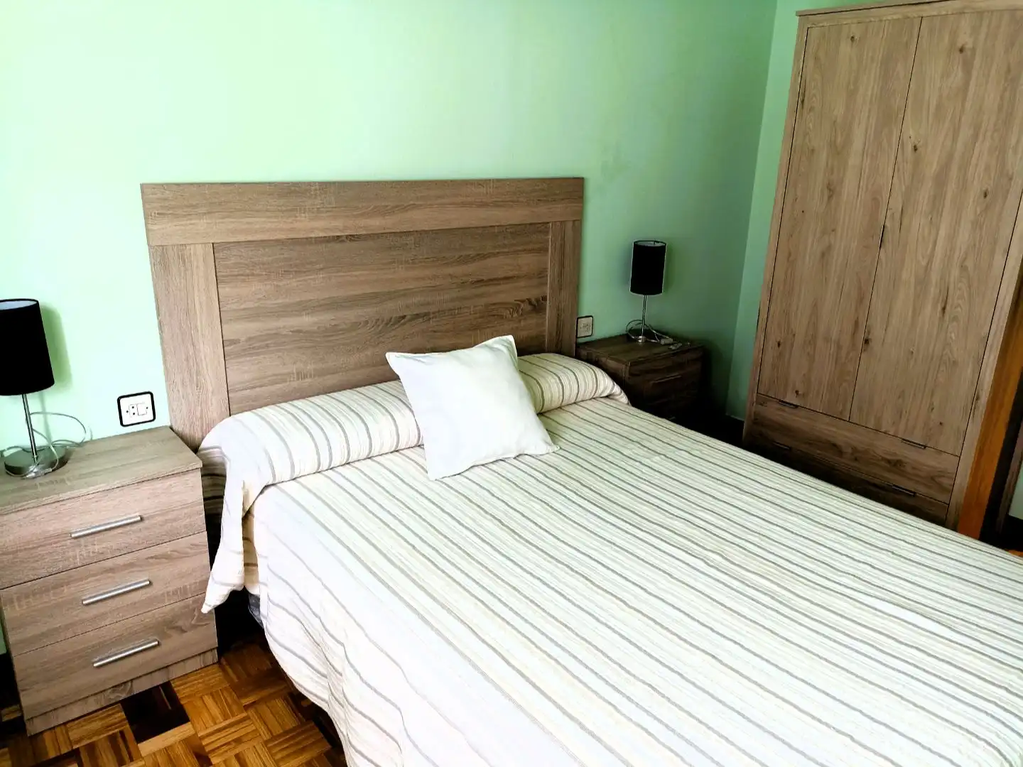 Bedroom of Flat for sale in Navia