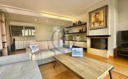 Living room of Duplex for sale in Granollers  with Air Conditioner, Heating and Parquet flooring