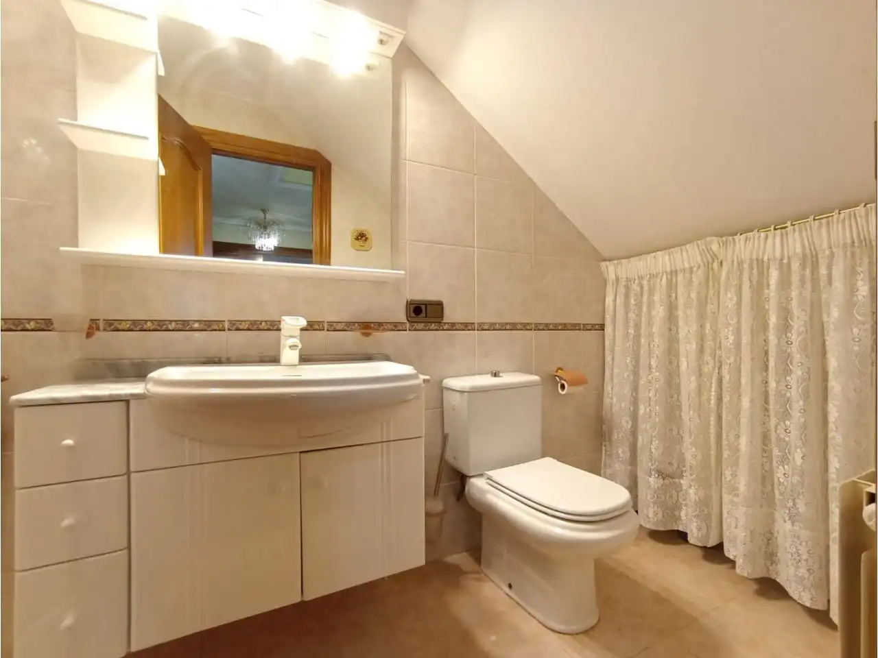 Baño de Casa o chalet en venta en Cogollos con Calefacción, Jardín privado y Terraza