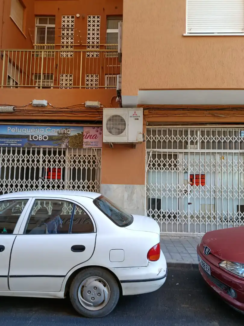 Local commercial à vendre à Avinguda Pianista Gonzalo Soriano, imagen 2