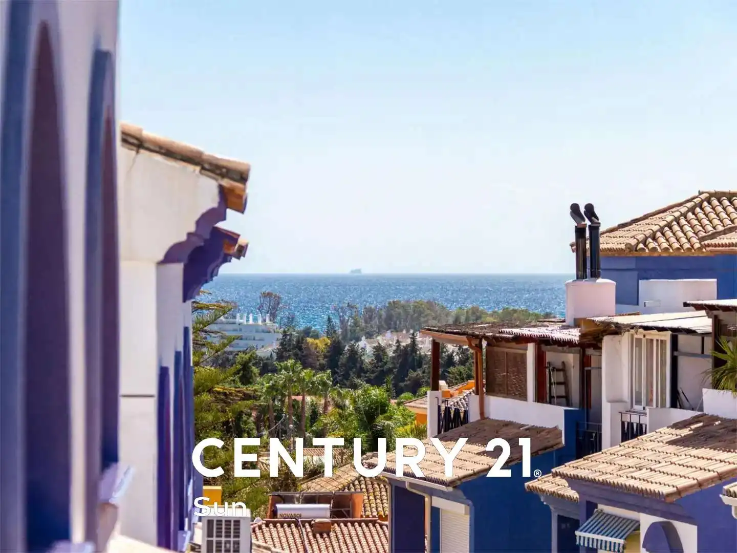 Vista exterior de Casa adosada en venta en Marbella con Aire acondicionado, Terraza y Balcón
