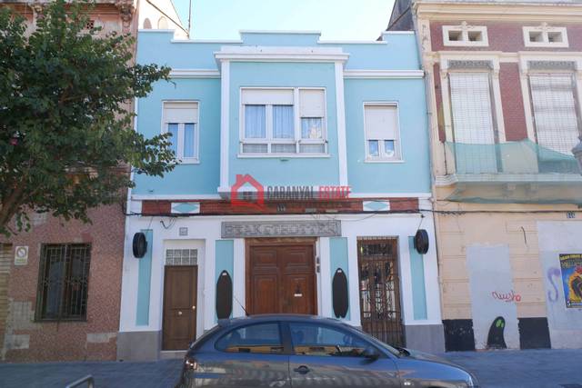 Casa adosada en Venta en El Cabanyal - El Canyamelar