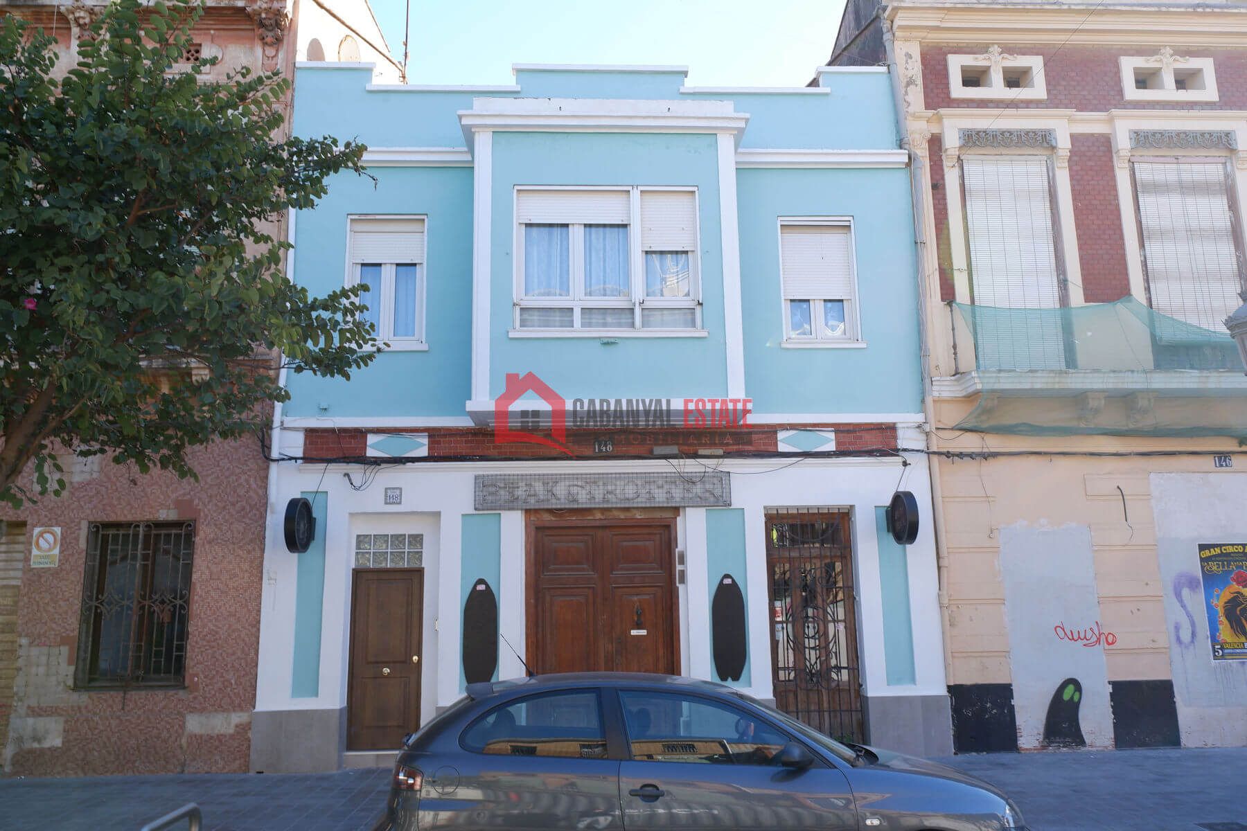 Exterior view of Single-family semi-detached for sale in  Valencia Capital  with Air Conditioner, Heating and Terrace