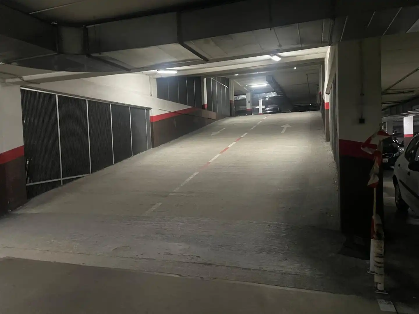 Parkplatz von Garage zum Verkauf in Salamanca