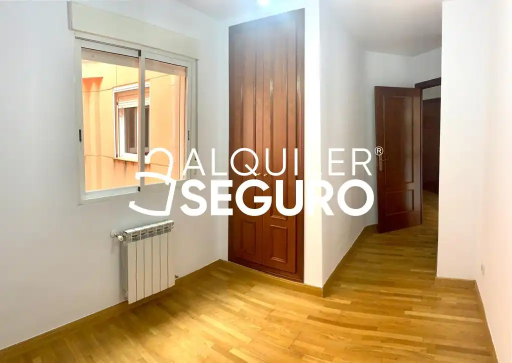 Bedroom of Flat for rent in Torrejón de Ardoz  with Heating, Terrace and Swimming Pool