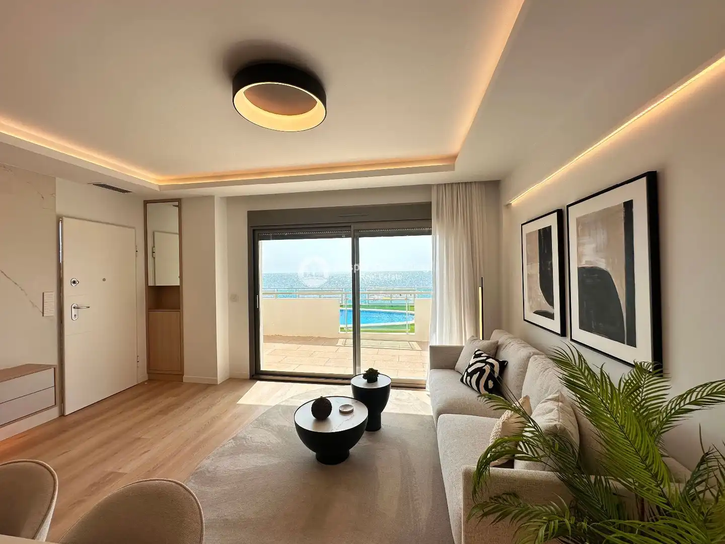 Apartamento con piscina en venta en Gran via de la Manga, imagen 3