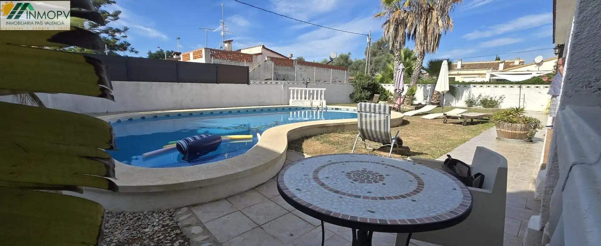 Swimming pool of Houses for sale in Vinaròs  with Air Conditioner, Heating and Private garden
