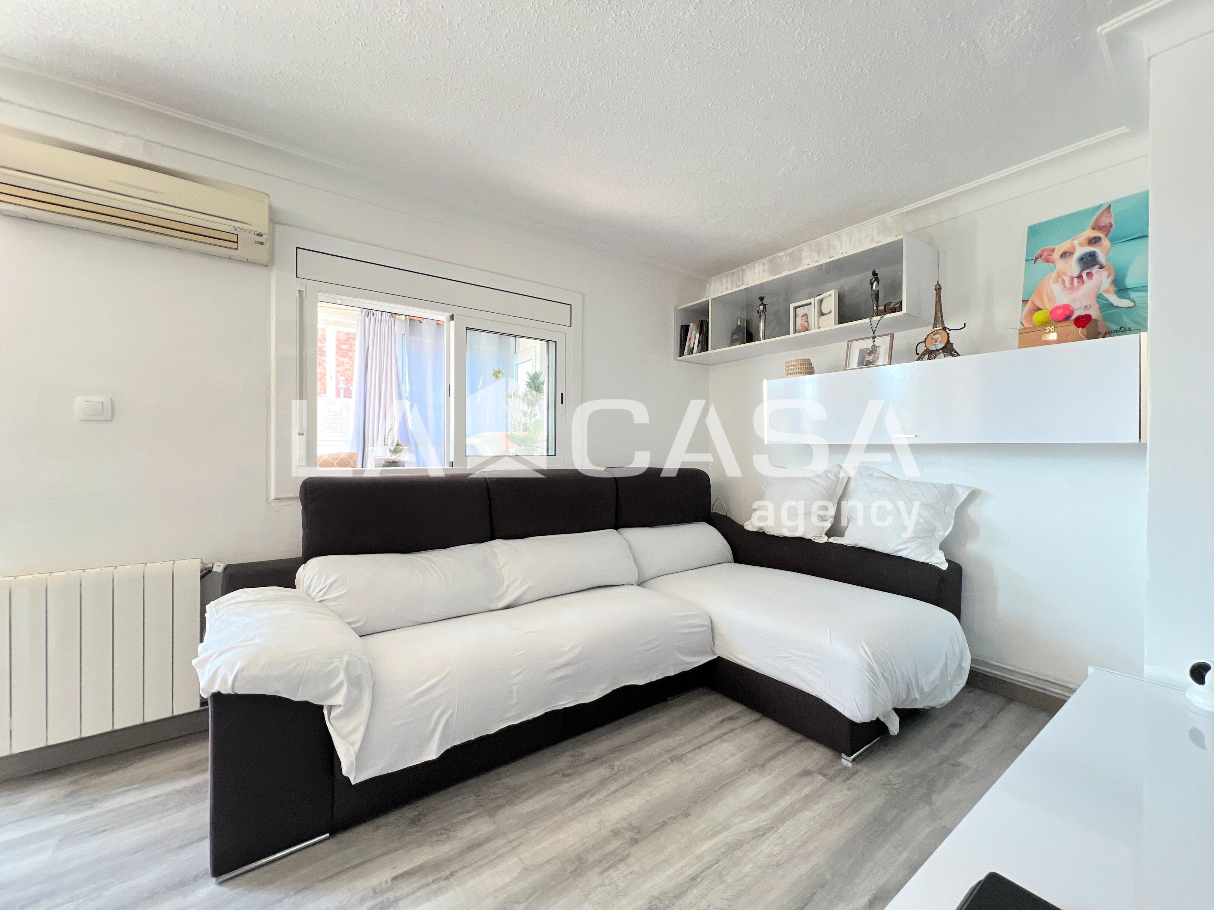 Sala d'estar de Àtic en venda en  Barcelona Capital amb Calefacció i Terrassa