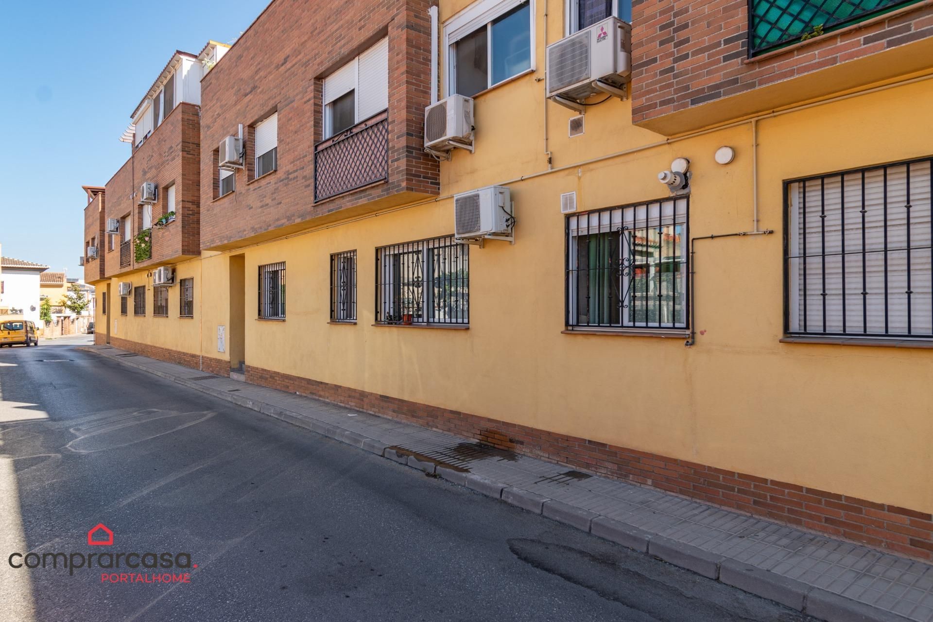 Exterior view of Flat for sale in Las Gabias  with Storage room