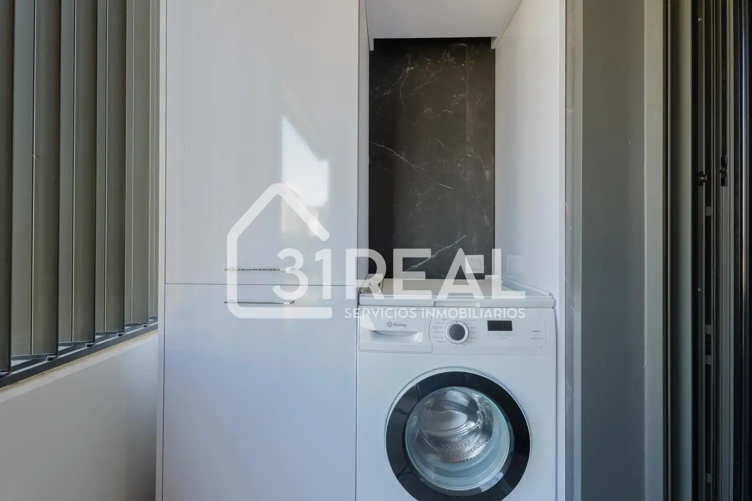 Bedroom of Flat for sale in Madrid  with Air Conditioner, Heating and Terrace