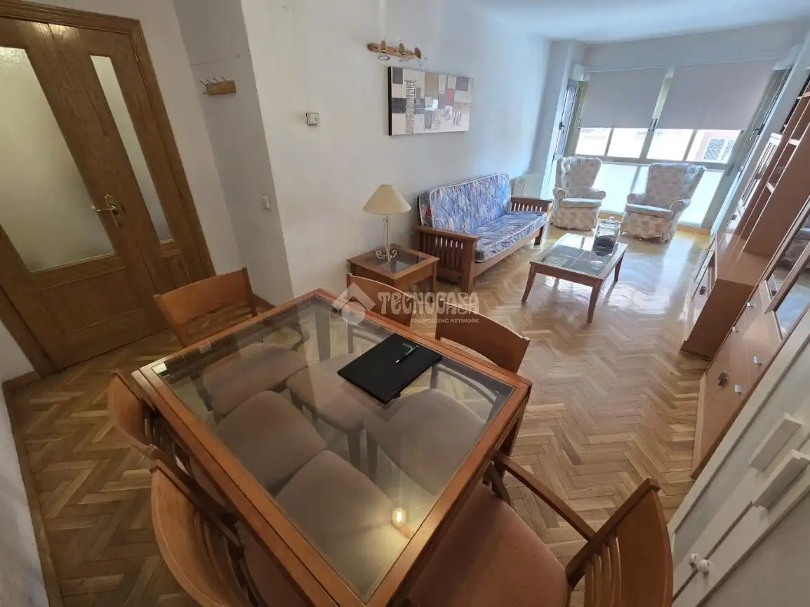 Sala d'estar de Pis en venda en Madrid amb Aire condicionat i Calefacció