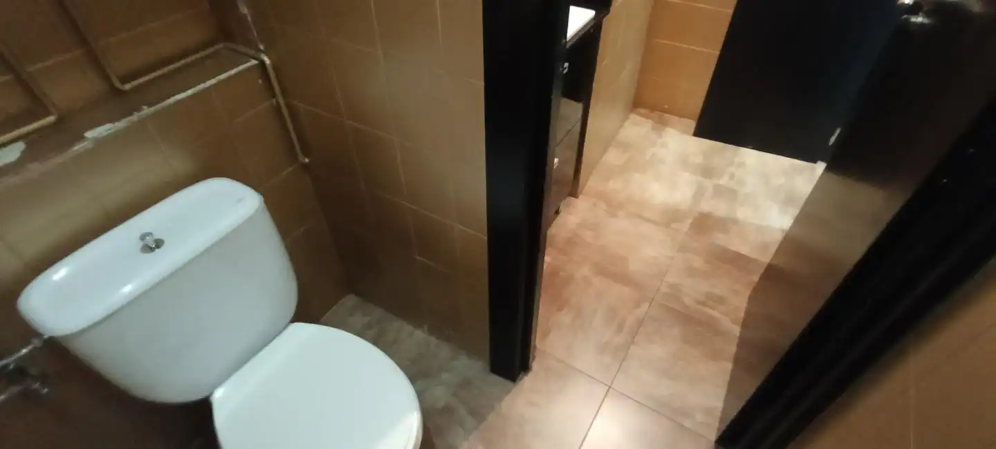 Badezimmer von Geschaftsraum zum Verkauf in León Capital 