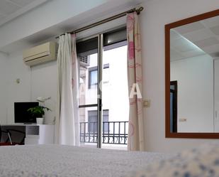 Dormitori de Apartament de lloguer en Moncada amb Aire condicionat, Calefacció i Terrassa