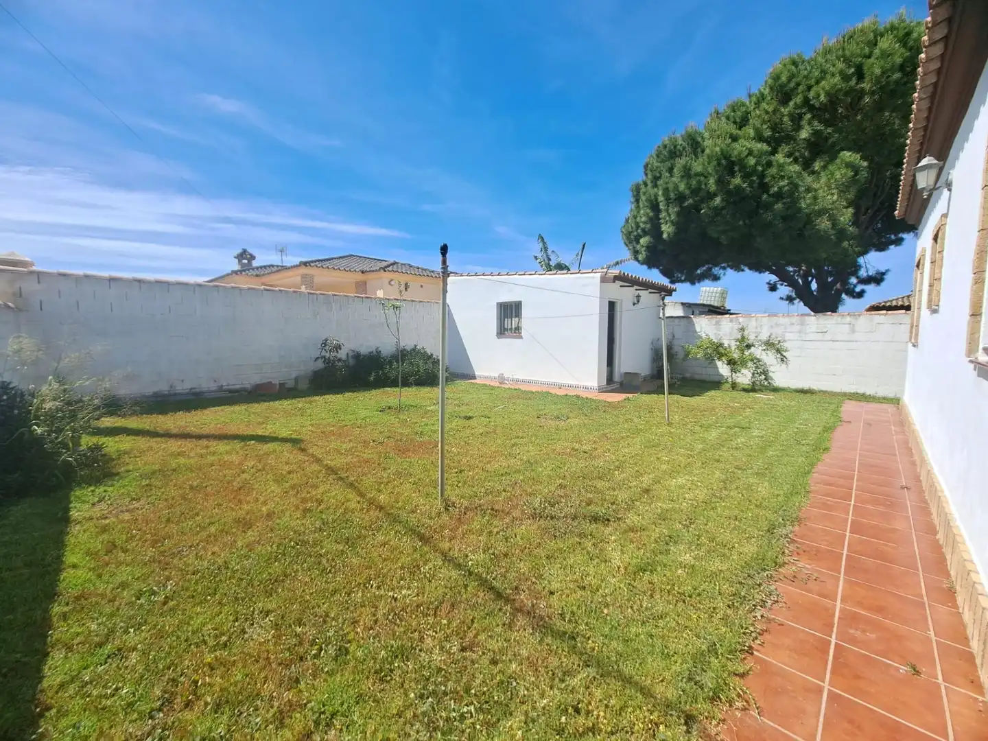 Jardín de Casa o chalet en venta en Chiclana de la Frontera con Aire acondicionado, Jardín privado y Trastero