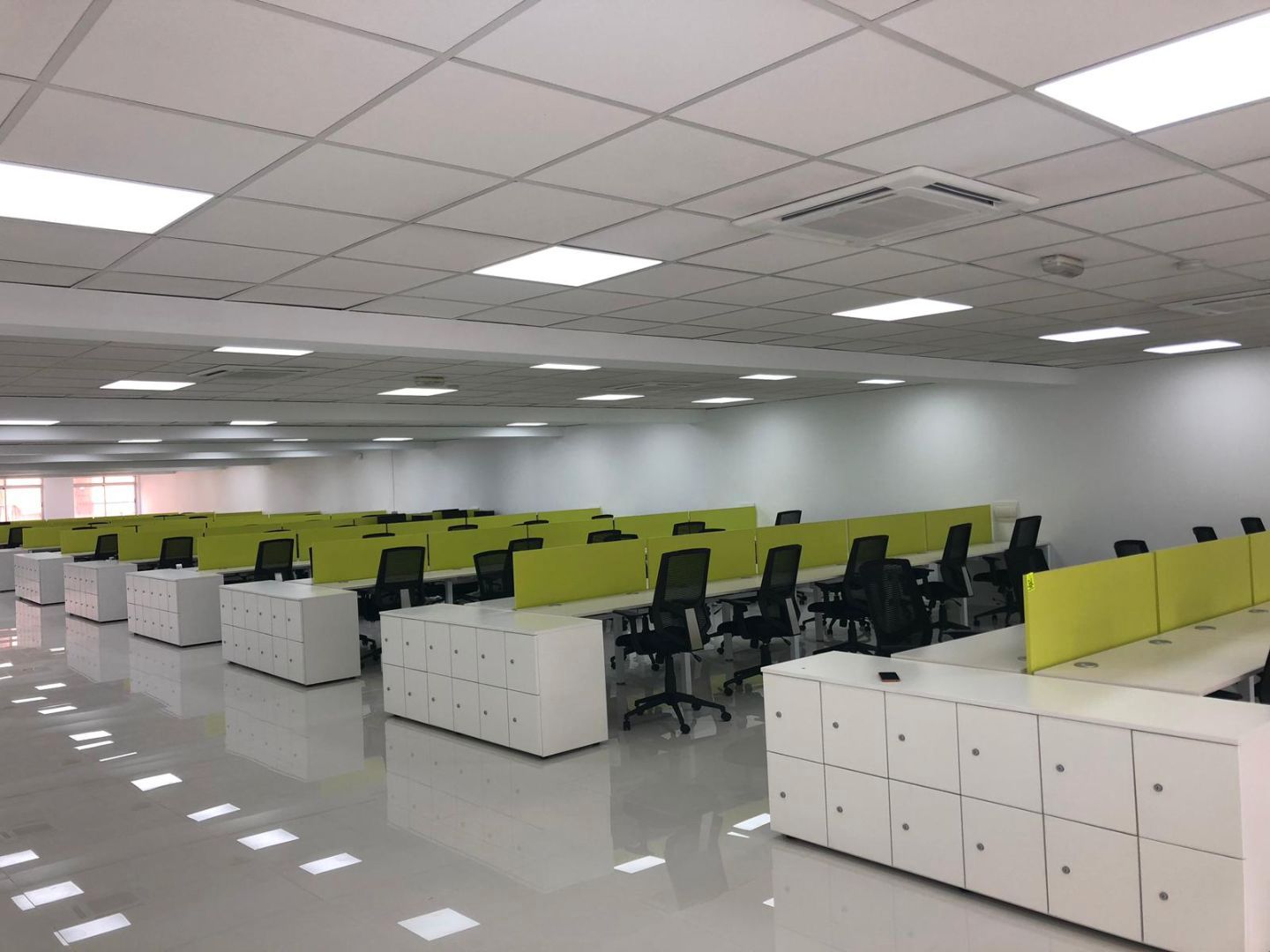 Oficina de lloguer en  Madrid Capital amb Aire condicionat, Calefacció i Moblat