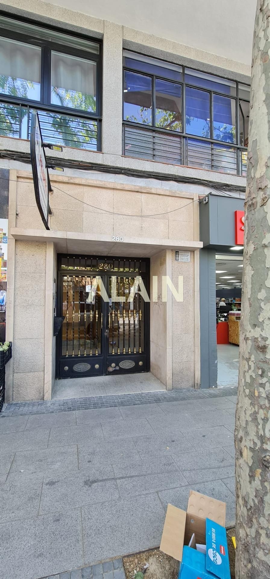 Vista exterior de Pis en venda en  Madrid Capital amb Aire condicionat, Calefacció i Terrassa
