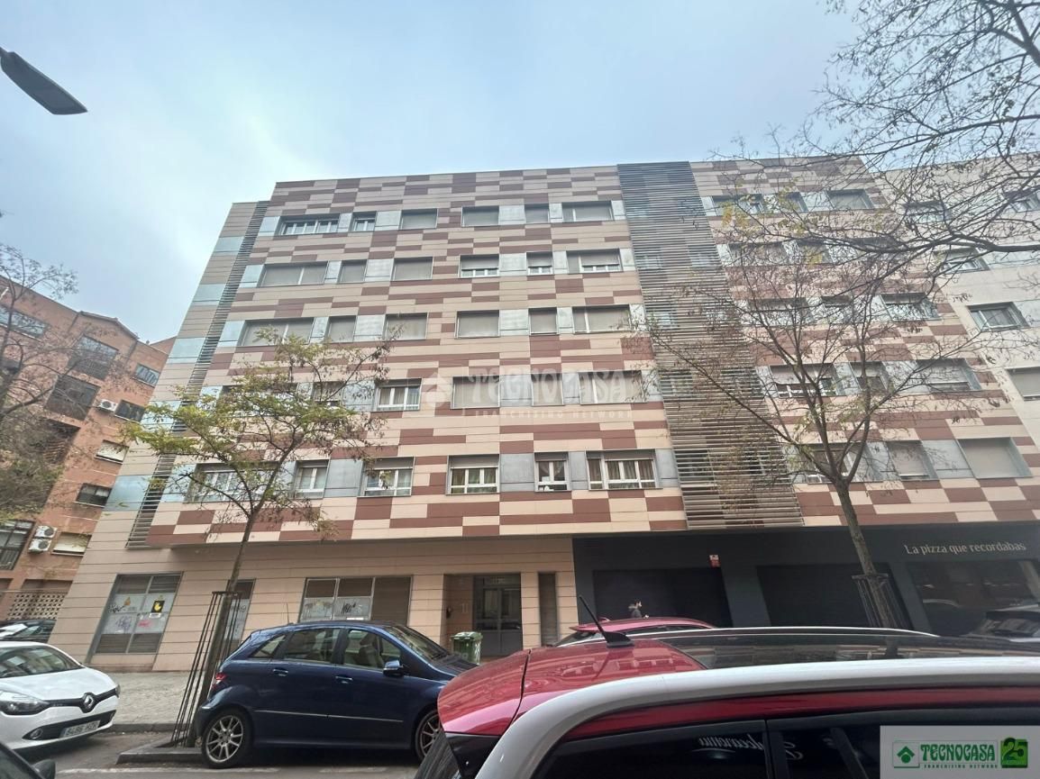 Vista exterior de Pis en venda en Ciudad Real Capital amb Aire condicionat, Calefacció i Parquet