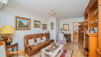 Living room of Flat for sale in Fuenlabrada  with Air Conditioner, Heating and Parquet flooring