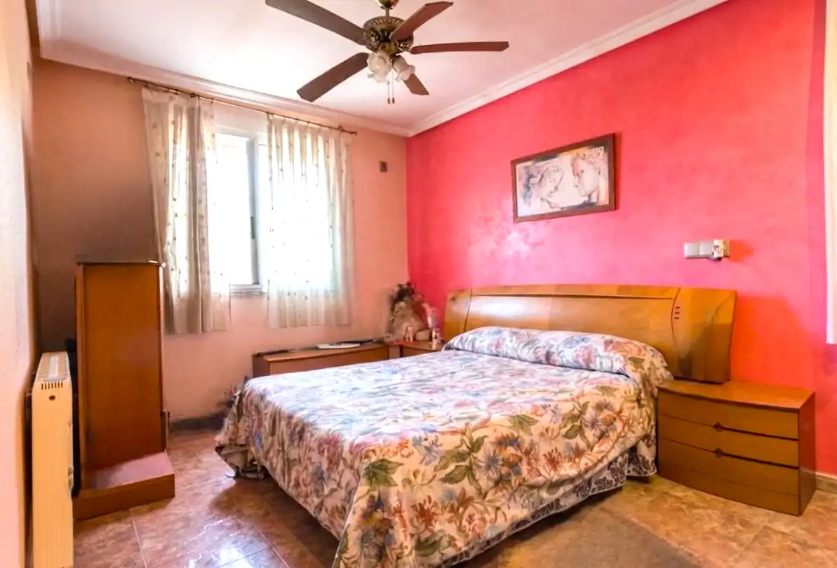 Dormitori de Casa o xalet en venda en Murcia amb Aire condicionat, Jardí privat i Terrassa