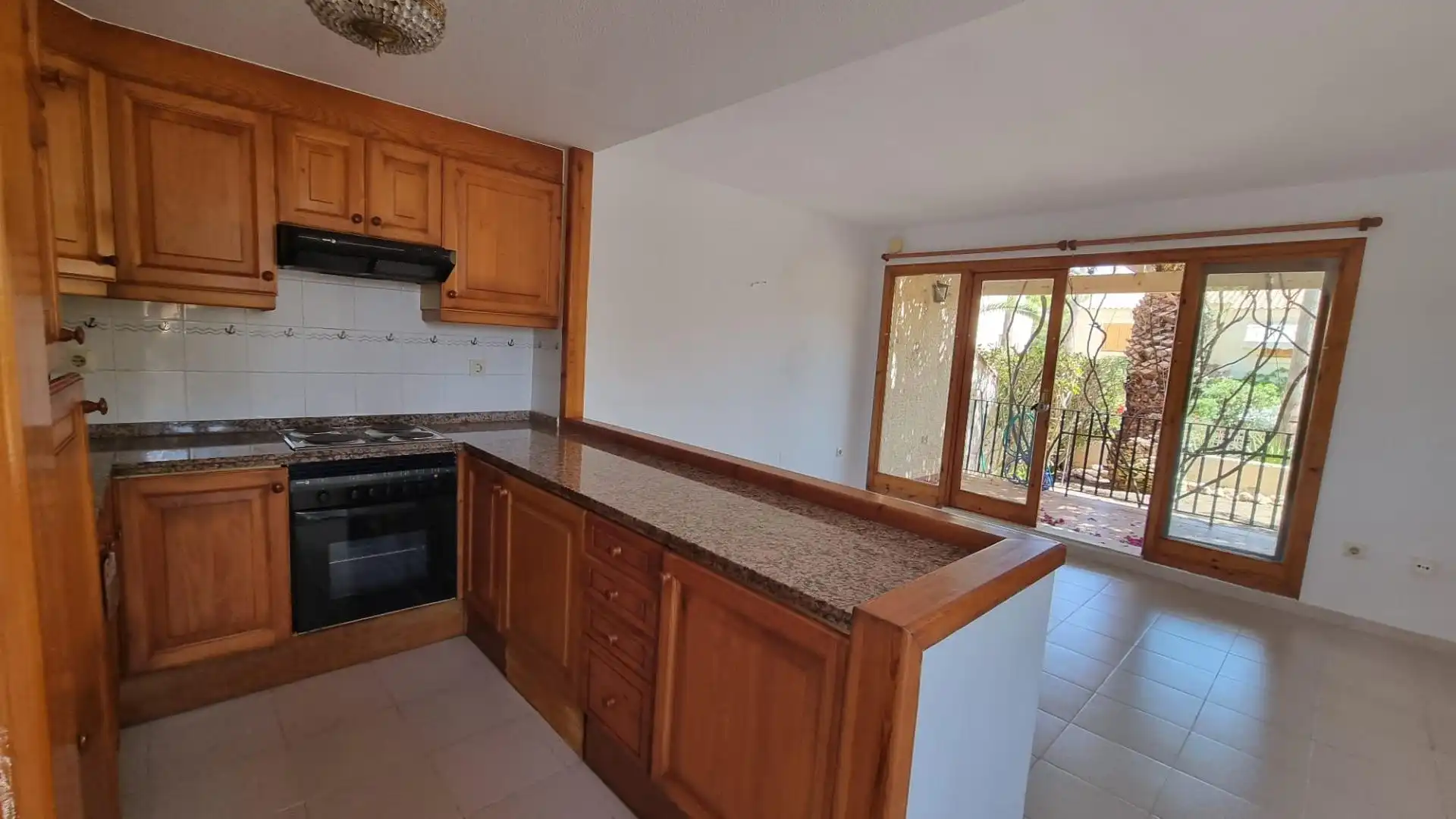 Villa con piscina in vendita a Avenida Avenida Escandinàvia, imagen 4