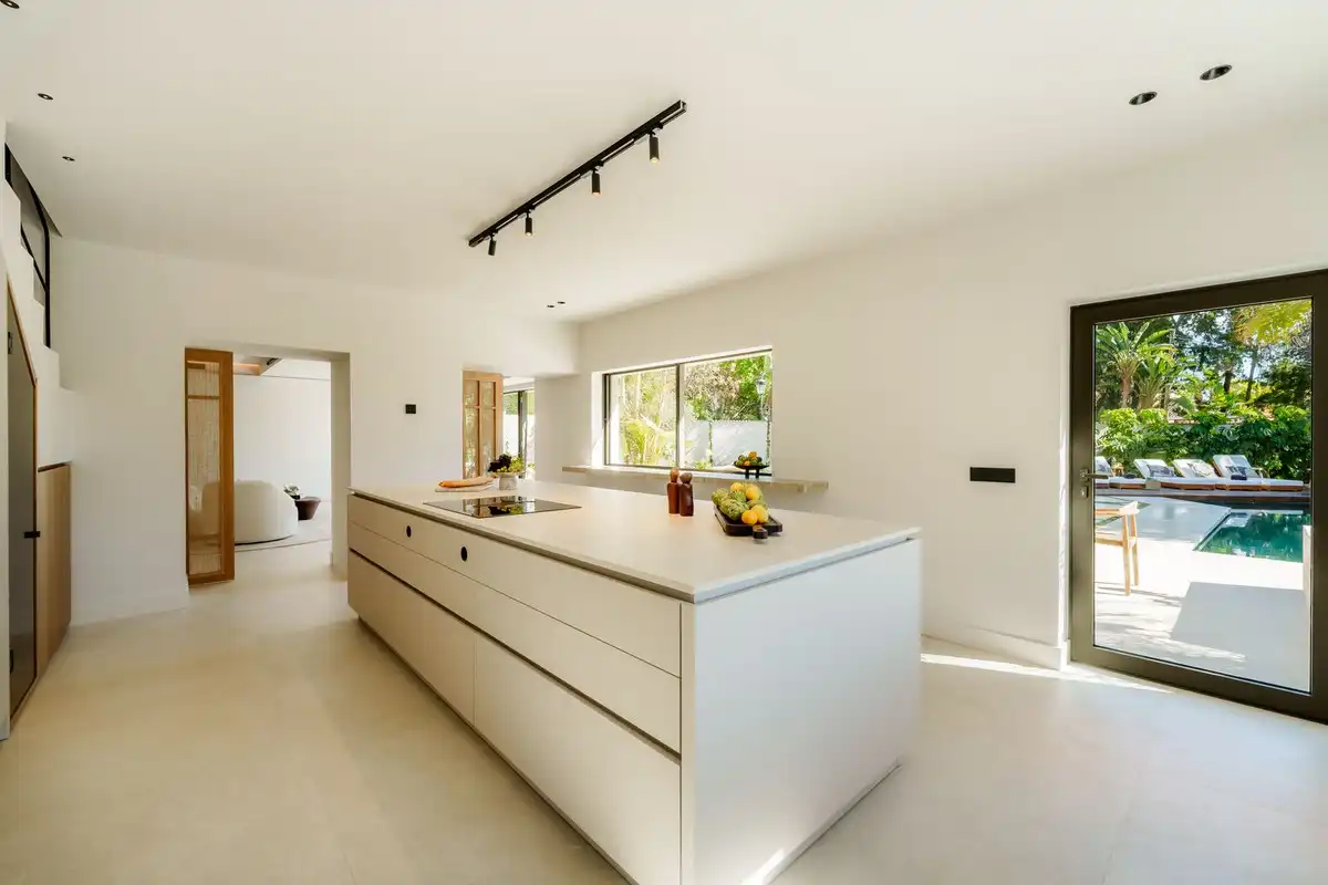 Chalet con piscina en venta en San Pedro de Alcántara, imagen 16