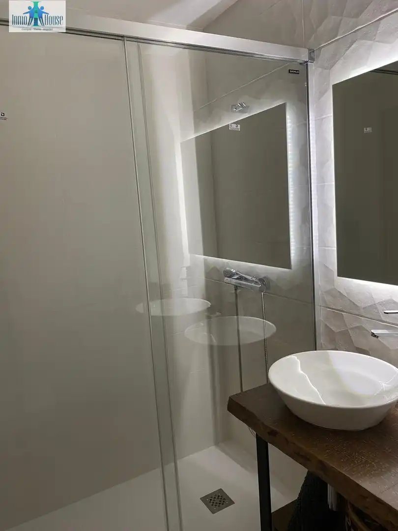Bathroom of Apartments for sale in Albacete  with Heating, Storage room and Furnished