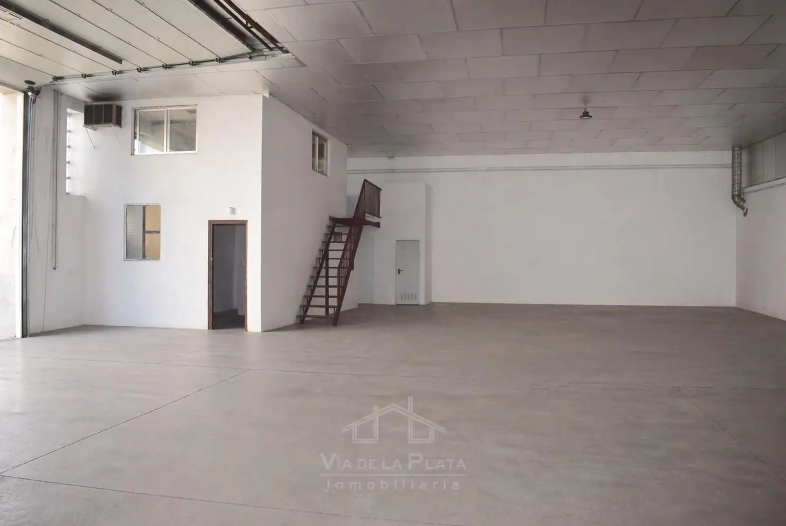 Industrial building for sale in Villares de la Reina, imagen 4