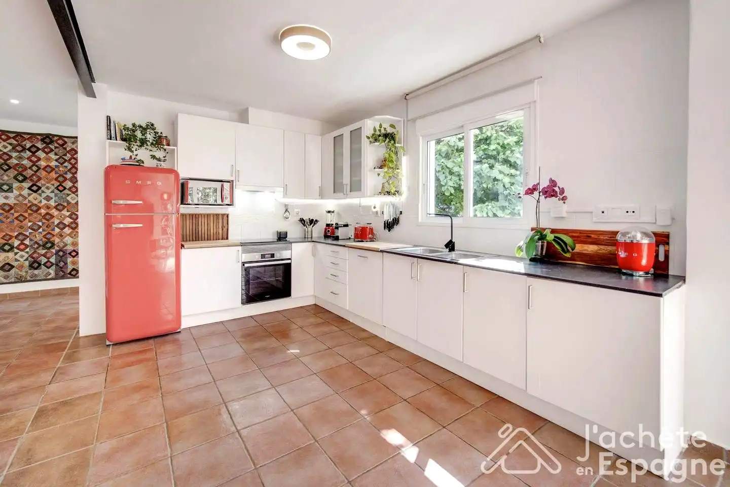 Cuina de Casa o xalet en venda en Vinaròs amb Aire condicionat, Jardí privat i Terrassa