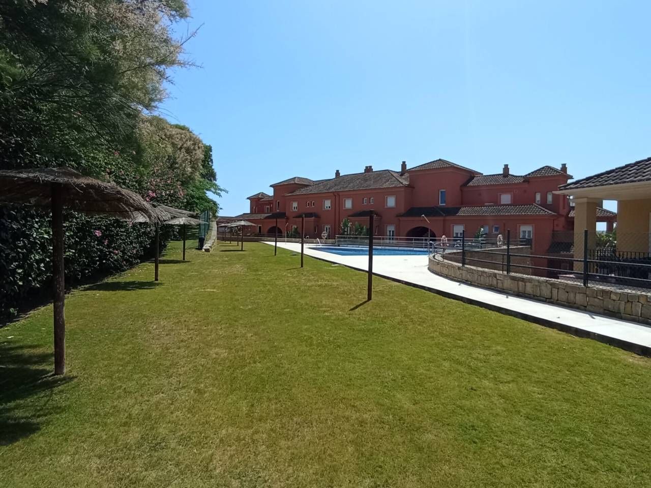 Swimming pool of House or chalet for sale in Sotogrande  with Air Conditioner, Heating and Terrace