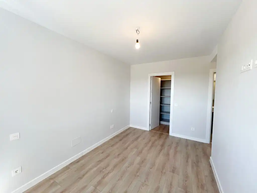 Habitación de Piso de alquiler en Alcalá de Henares con Terraza, Trastero y Domótica