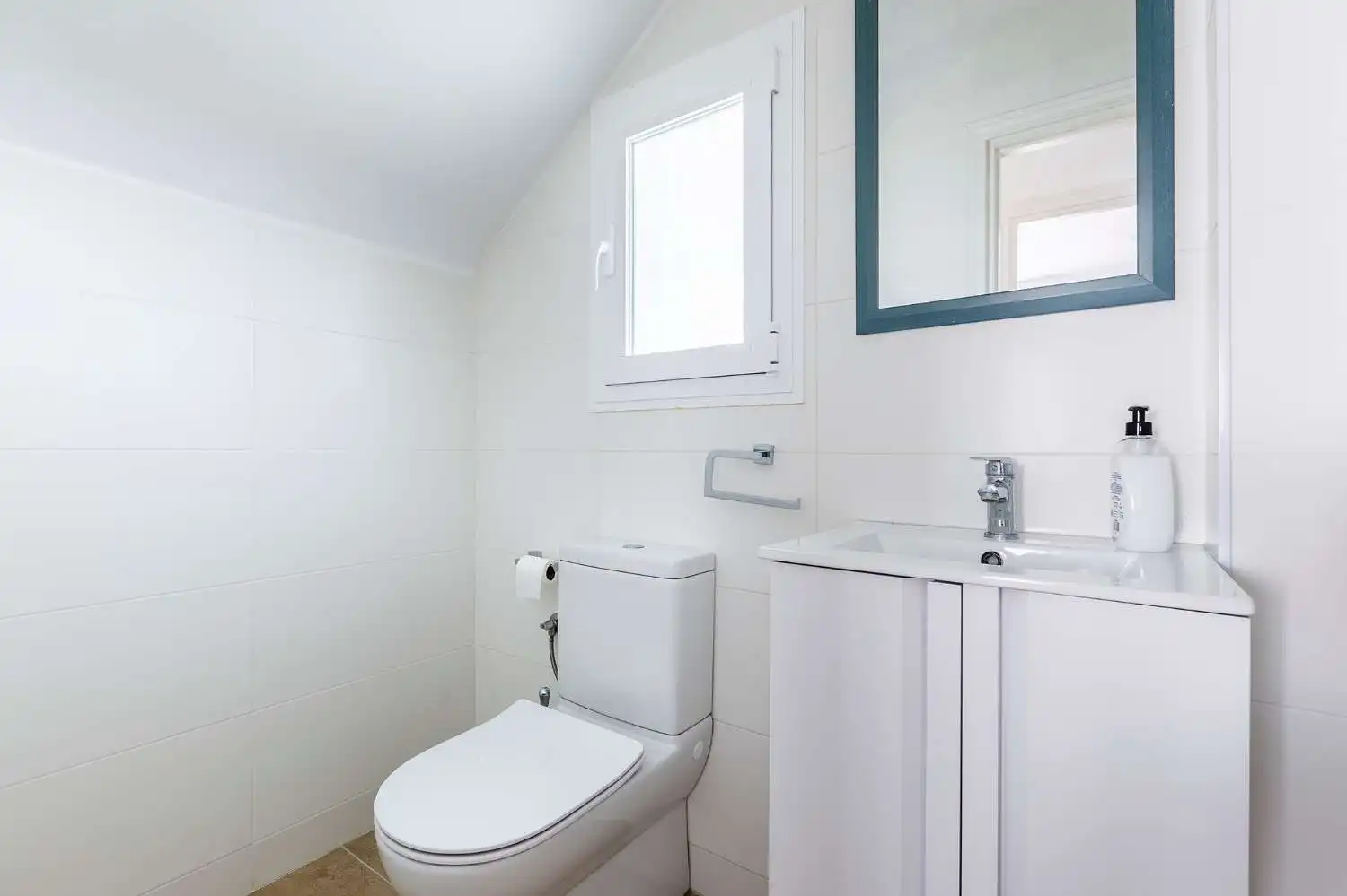 Bathroom of Duplexes for rent in Vélez-Málaga  with Air Conditioner, Heating and Furnished