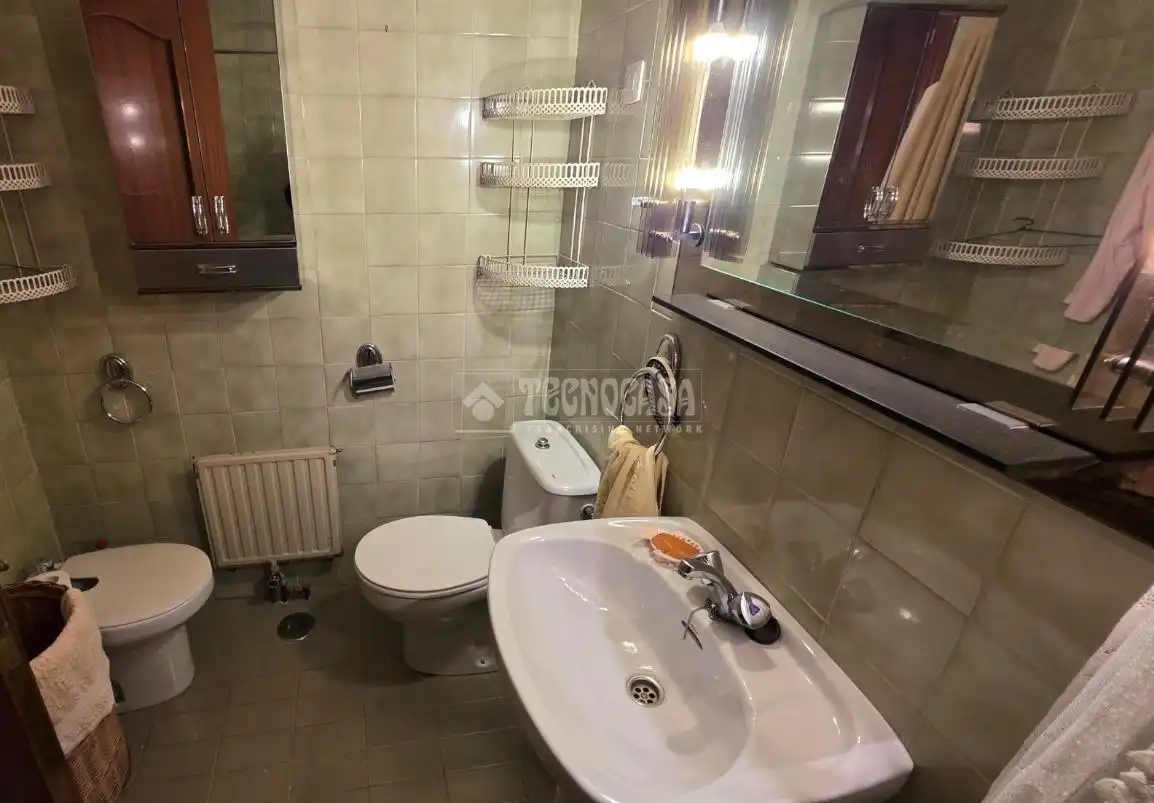 Piso en venta en Valdeacederas