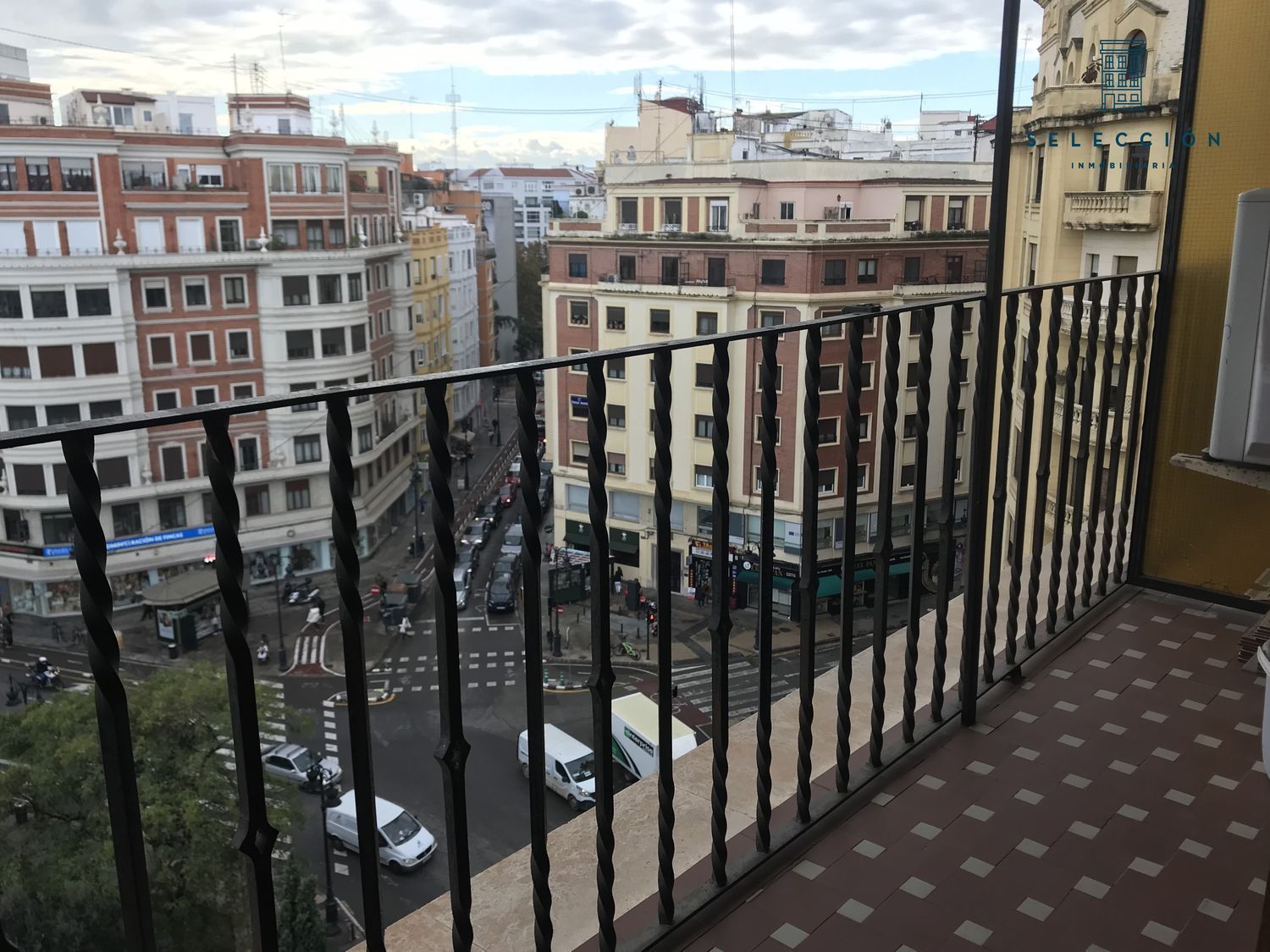 Vista exterior de Pis en venda en  Valencia Capital amb Aire condicionat, Calefacció i Terrassa