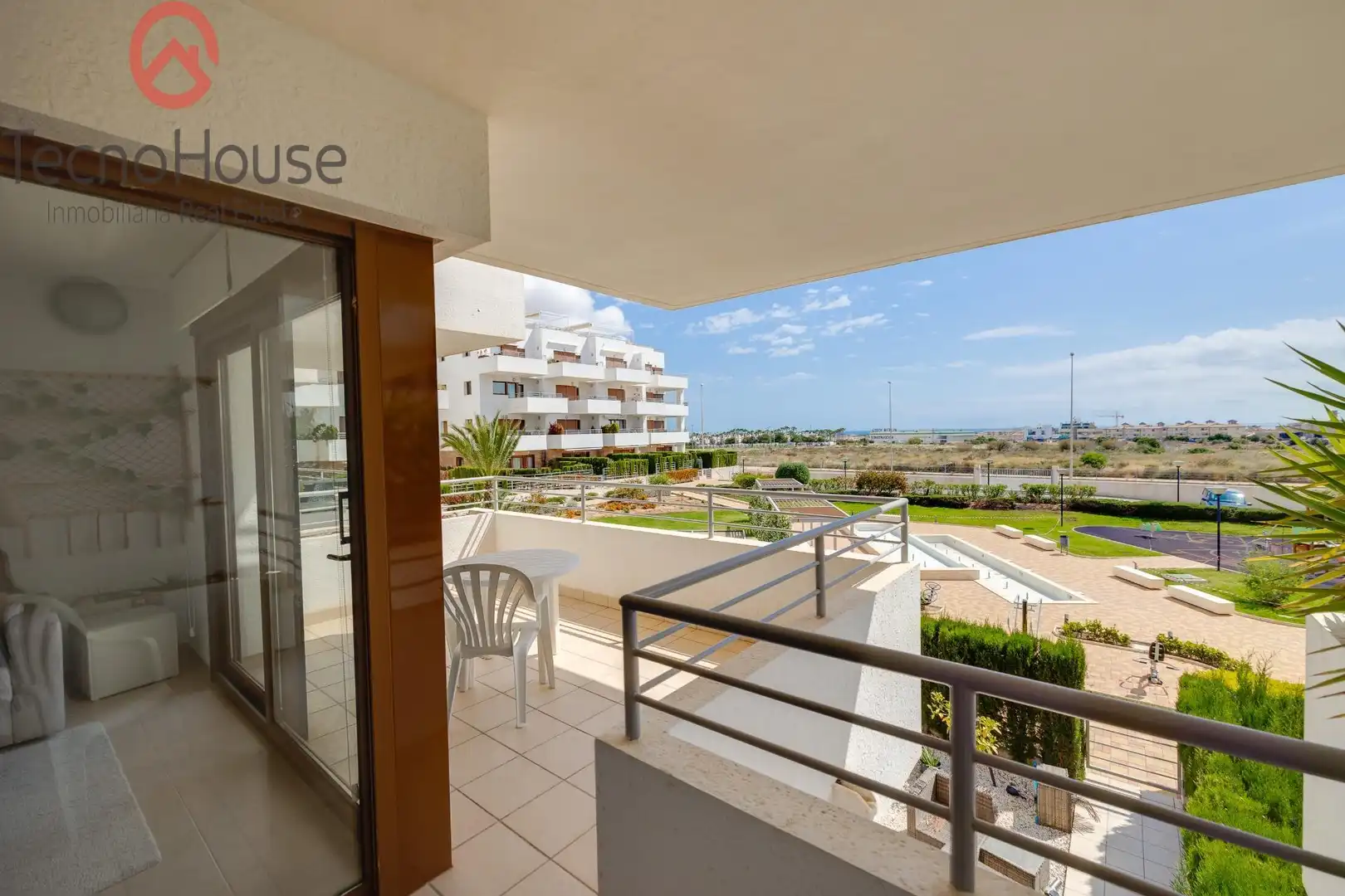 Vista exterior de Apartament en venda en Orihuela amb Aire condicionat, Calefacció i Jardí privat