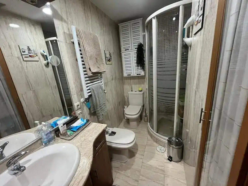 Piso con ascensor en venta en Latina, imagen 3
