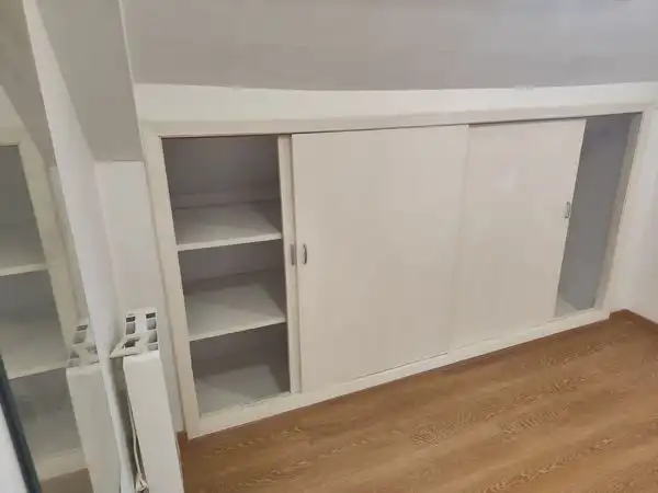 Dormitori de Apartament en venda en Vigo  amb Terrassa