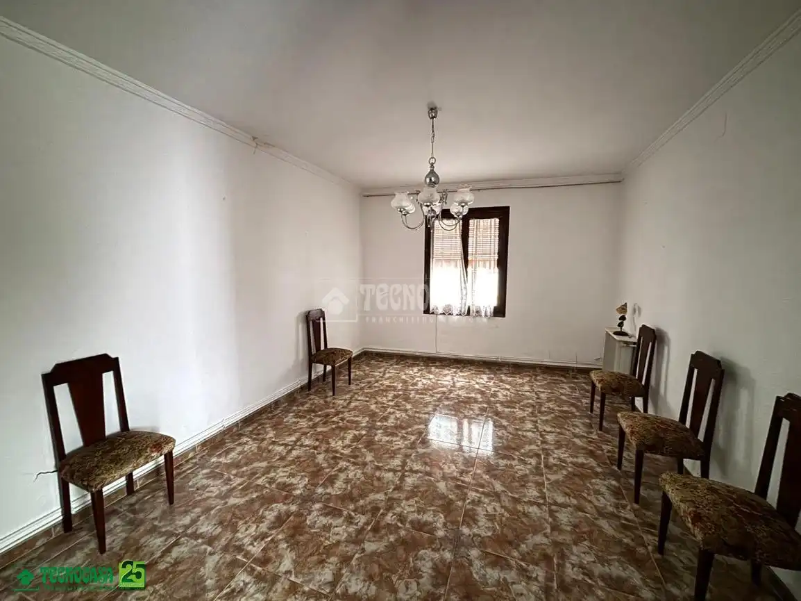 Sala de estar de Casa adosada en venta en Almagro