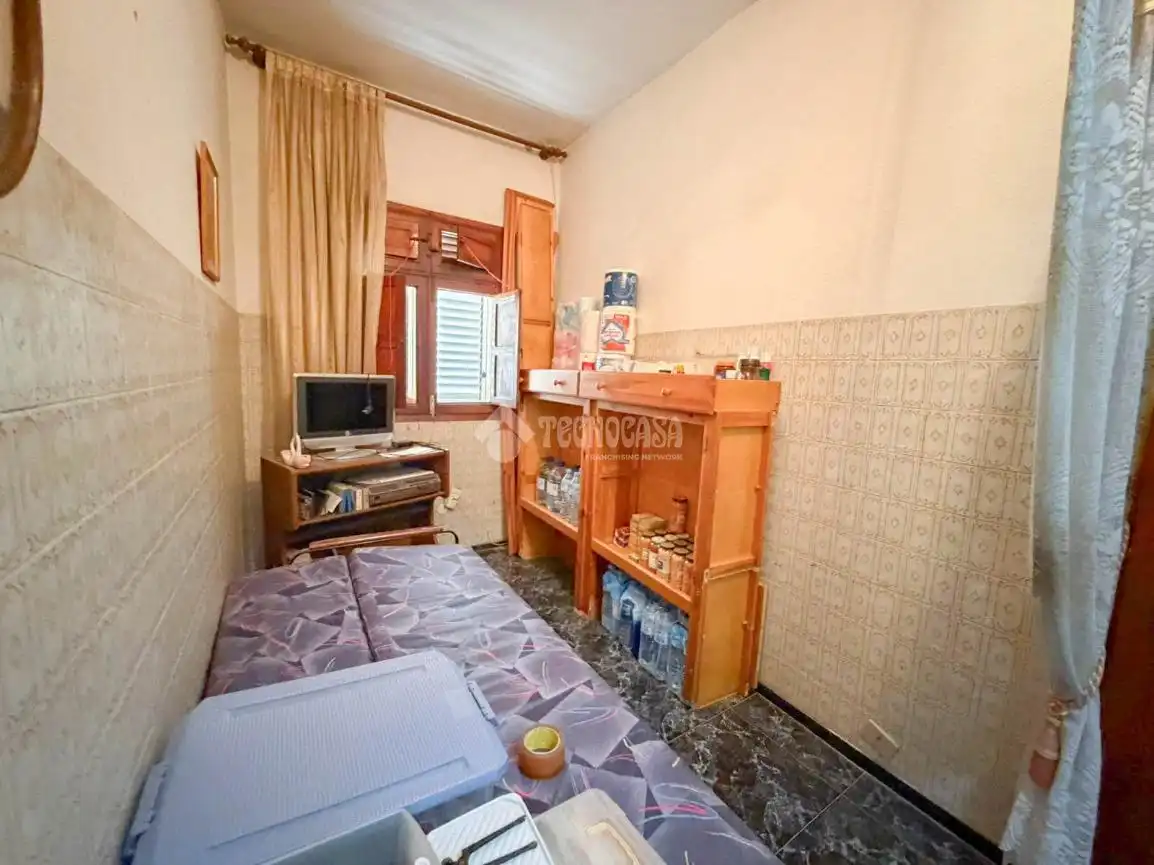 Habitación de Casa adosada en venta en Telde con Amueblado