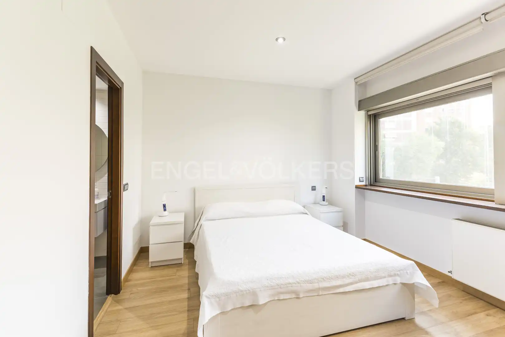 Bedroom of Flat for rent in Madrid  with Air Conditioner, Heating and Swimming Pool