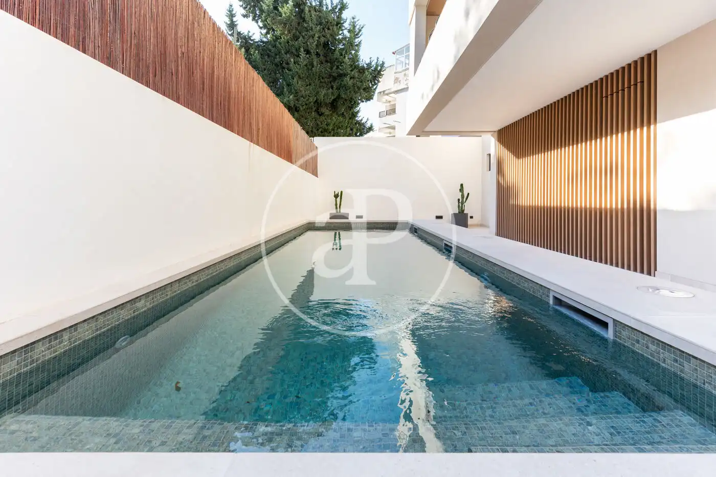 Piscina de Àtic en venda en  Palma de Mallorca amb Aire condicionat, Calefacció i Jardí privat