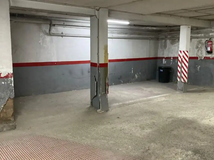 Motorradstellplatz zum Verkauf in Pere III 8, imagen 3