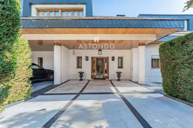 Casa-chalet en Venta en Conde Orgaz - Piovera