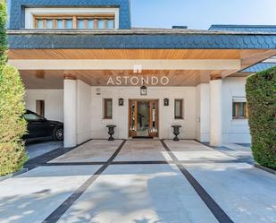 Vista exterior de Casa o xalet en venda en  Madrid Capital amb Aire condicionat, Calefacció i Parquet