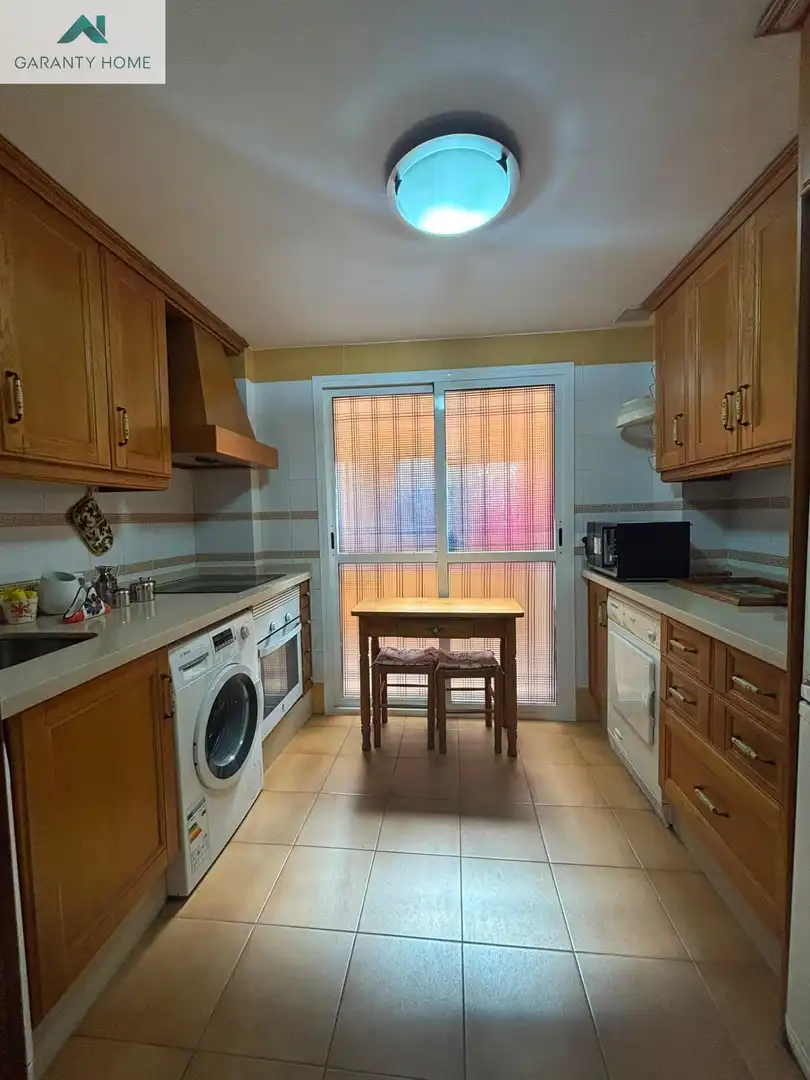 Kitchen of Ground floor for rent in Málaga  with Air Conditioner and Furnished