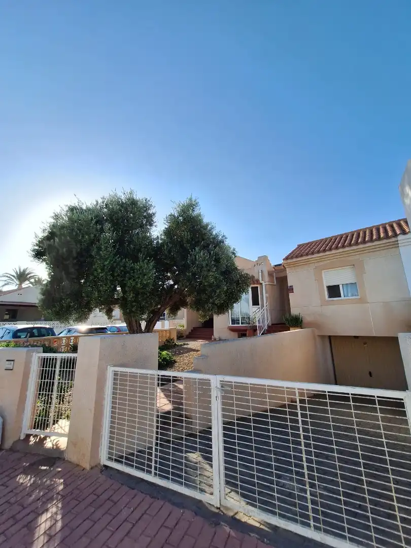 Villa con piscina in vendita a Almerimar