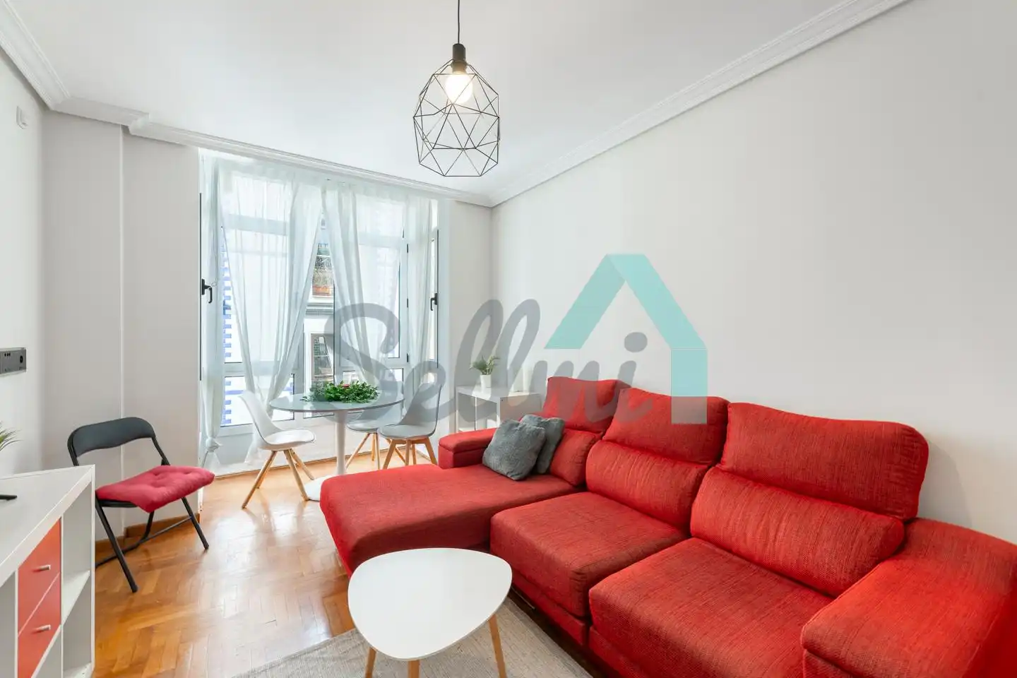 Living room of Flat for rent in Gijón   with Heating, Parquet flooring and Furnished