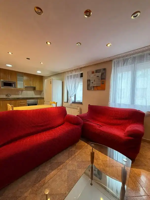 Wohnzimmer von Wohnung zur Miete in Laviana mit Heizung und Balkon