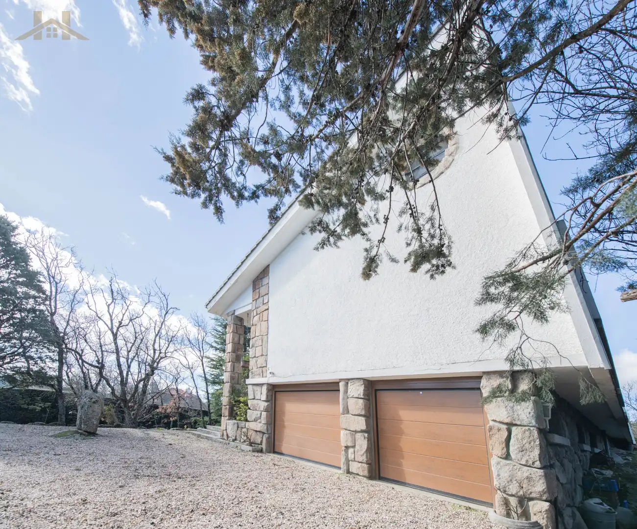 Vista exterior de Casa o xalet en venda en Moralzarzal amb Calefacció, Jardí privat i Terrassa