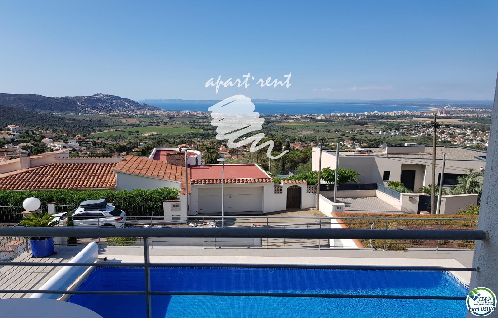 Vista exterior de Casa o xalet en venda en Roses amb Aire condicionat, Calefacció i Terrassa