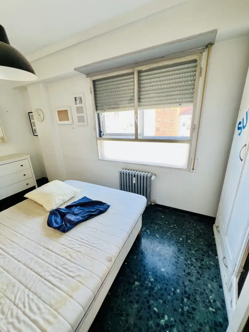Habitación de Piso en venta en Zaragoza con Calefacción, Amueblado y Horno